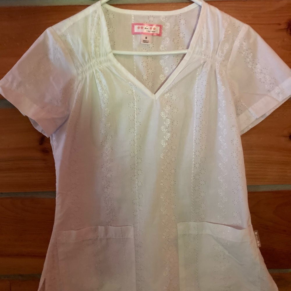 Koi scrub top